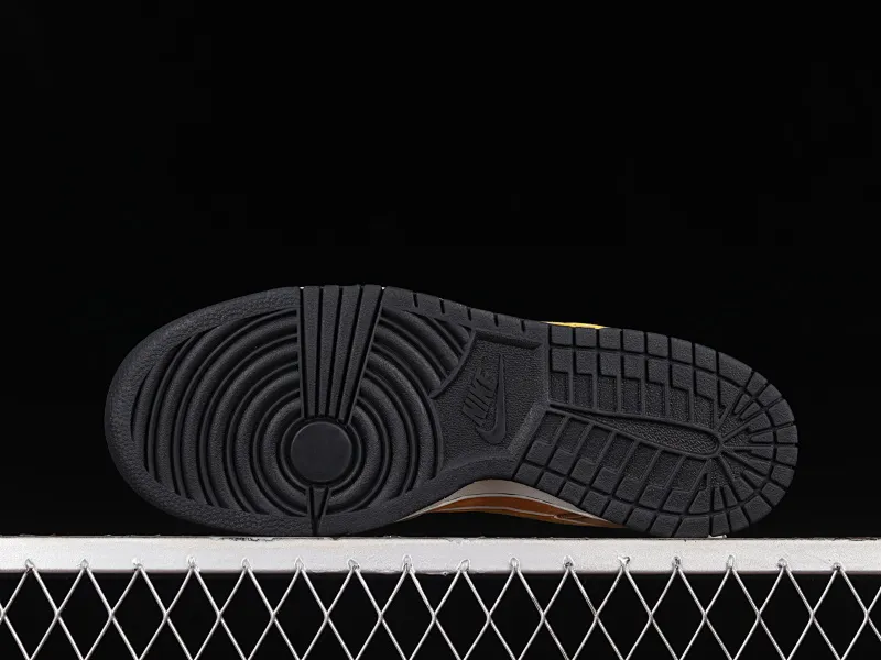 All Categories Nk SB Dunk Series Nk SB Dunk Low Low-top sneakers Otomo Katsuhiro x Nk SB Dunk Low "Steamboy OST" Creative customization collaboration Otomo Katsuhiro co-branded SB low-top sports casual sneakers LF0039-018